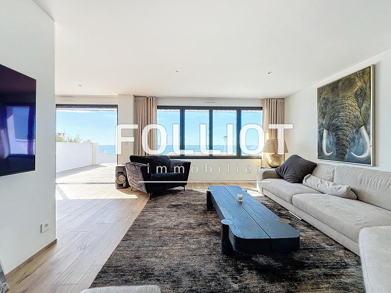 Maison - 200 m² - 7 pièces