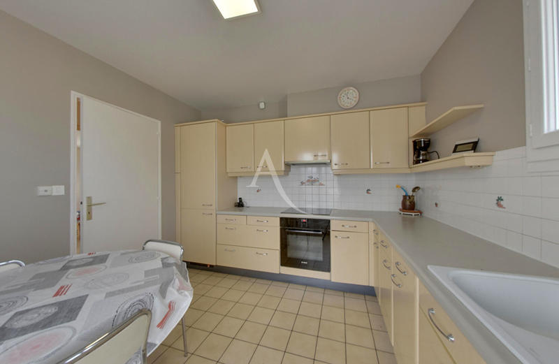 Maison - 122 m² - 5 pièces