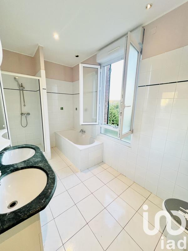 Maison de ville - 75 m² - 4 pièces