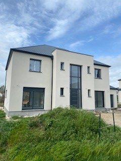 Maison - 180 m² - 7 pièces