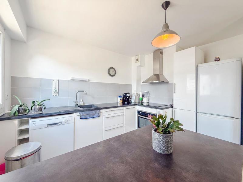 Appartement - 64 m² - 3 pièces