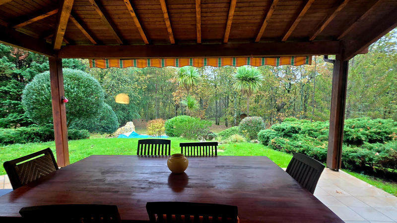 Maison - 180 m² - 6 pièces