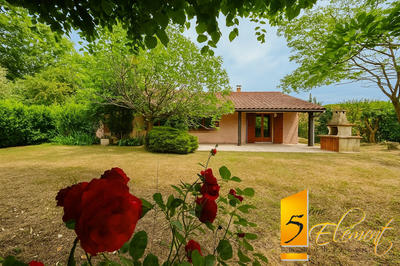 Maison - 110 m² - 6 pièces