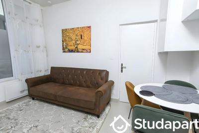 Chambre - 13 m² - 1 pièce