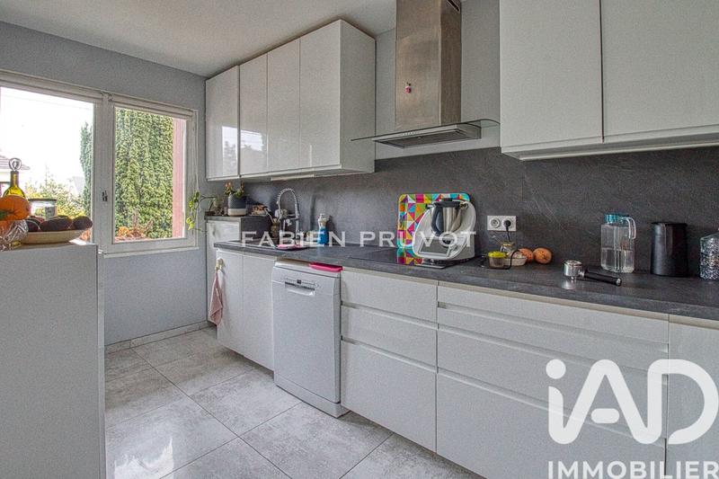 Maison - 140 m² - 6 pièces