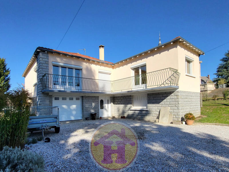 Maison - 99 m² - 5 pièces