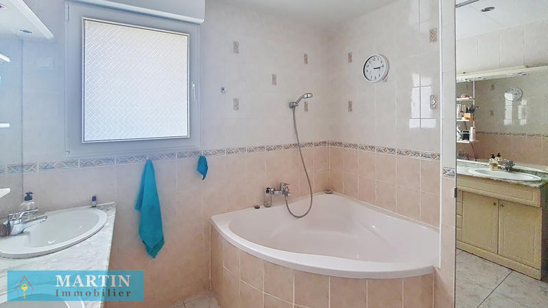 Villa - 121 m² - 7 pièces