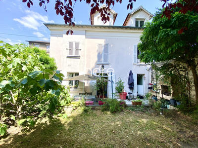 Maison - 200 m² - 8 pièces