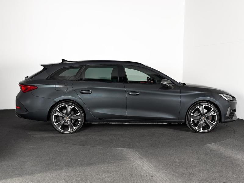 Cupra Leon Sportstourer Vz 245ch Dsg E-Hybride Rechargeable Ja19p Digital Cockpit Baquets Regul Gps