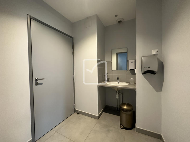 Appartement - 168 m² - 10 pièces