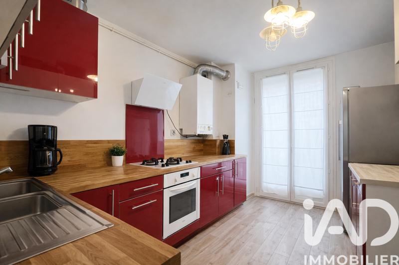 Appartement - 93 m² - 6 pièces