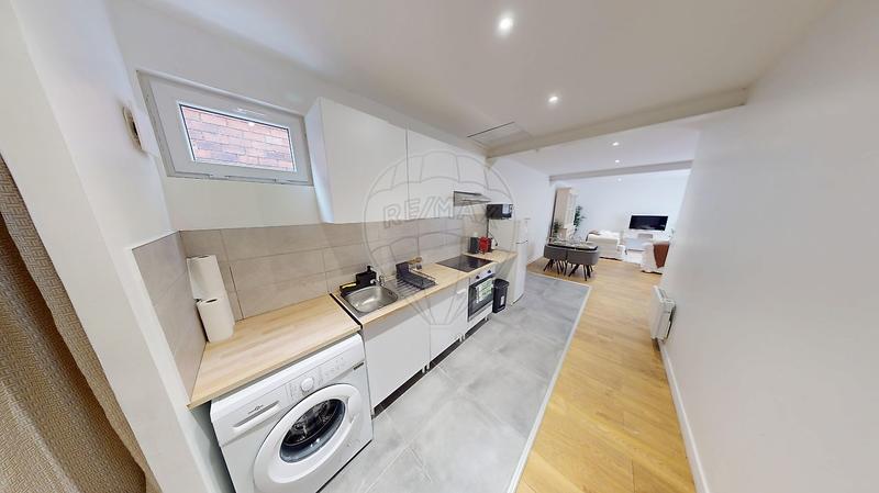 Local commercial - 190 m² - 6 pièces