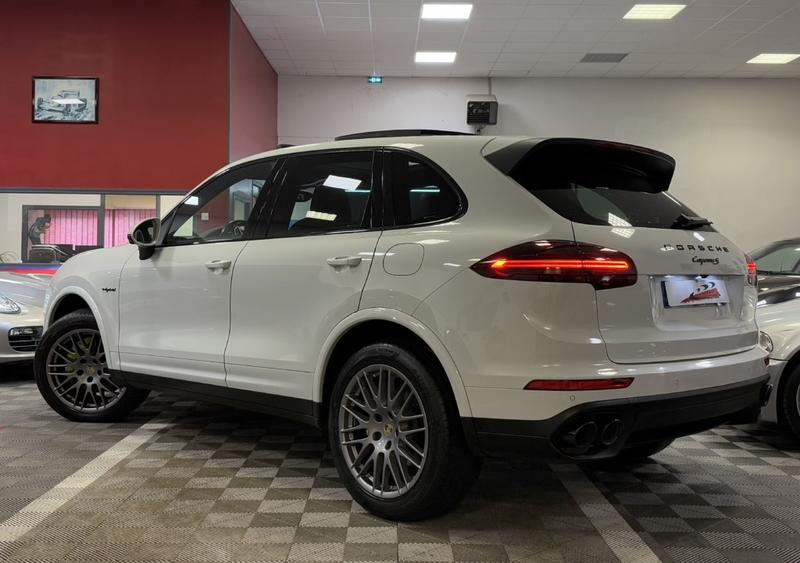 Porsche Cayenne 3.0 416ch s E-Hybrid Platinum Edition