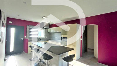 Maison - 105 m² - 5 pièces