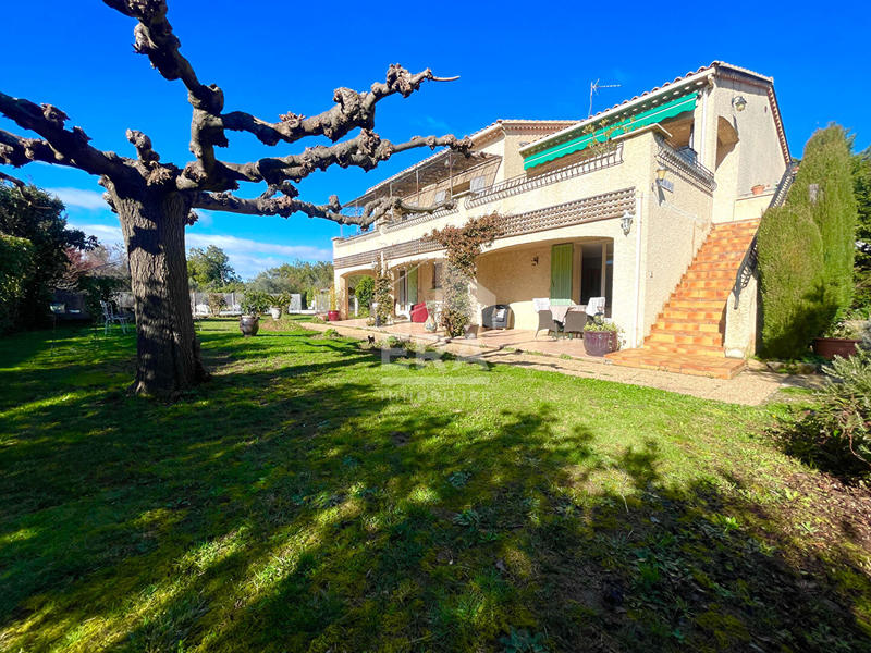 Maison - 185 m² - 7 pièces