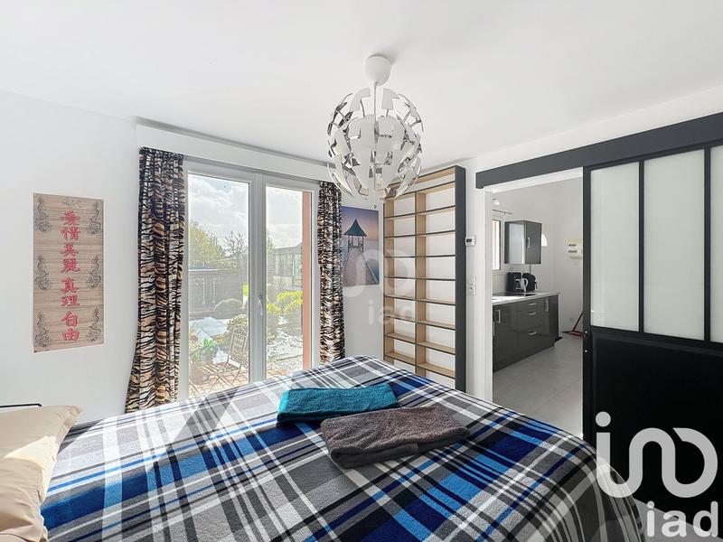 Maison - 280 m² - 8 pièces