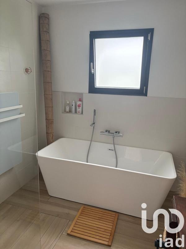 Maison - 138 m² - 5 pièces