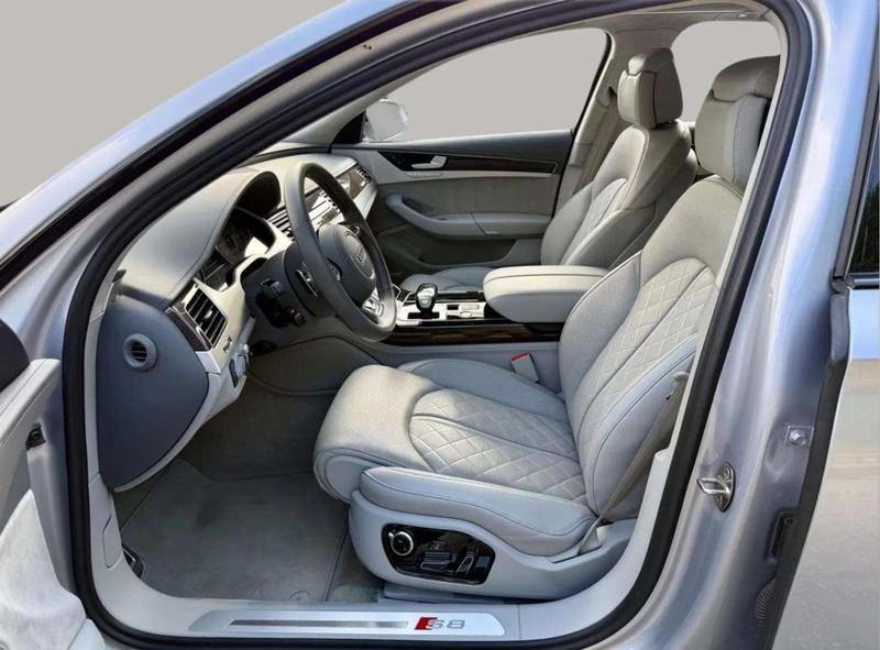 Audi A4 4.0 Tfsi quattro plus