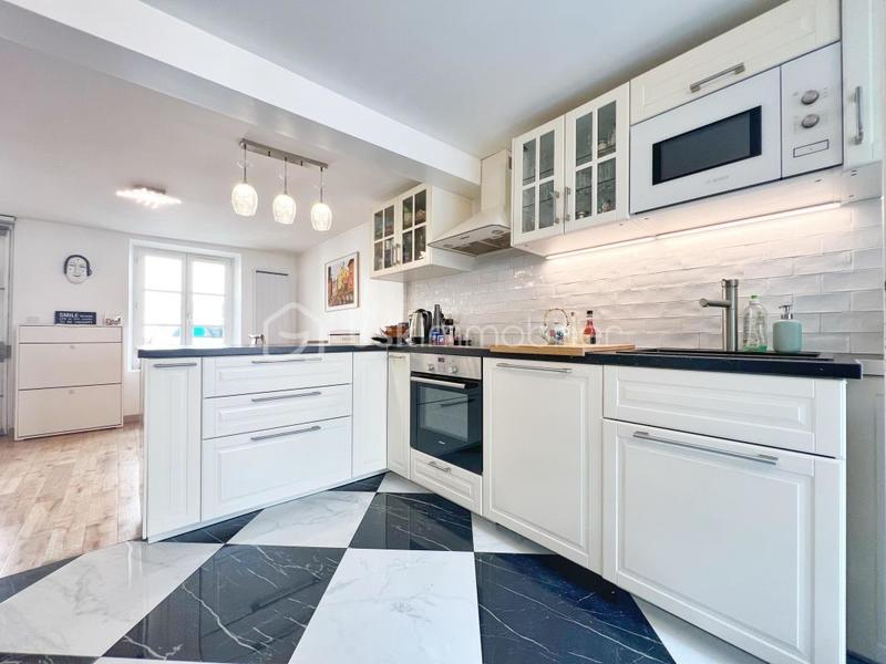 Maison de village - 191 m² - 8 pièces