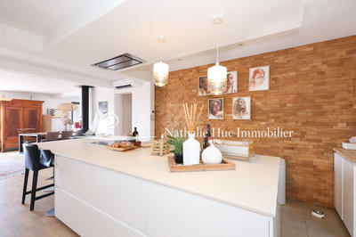 Maison - 200 m² - 3 pièces