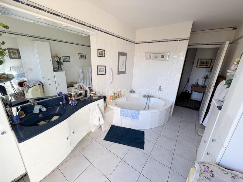 Appartement - 114 m² - 4 pièces