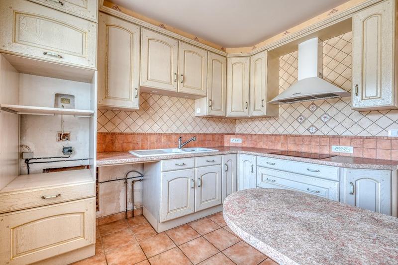 Maison - 148 m² - 7 pièces