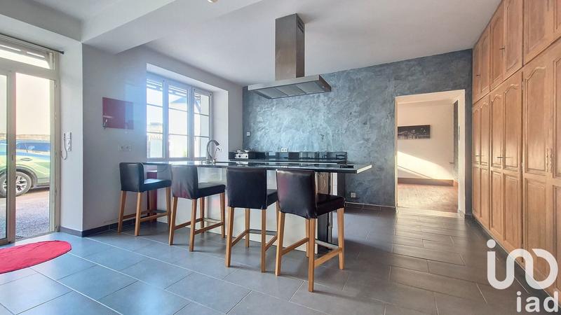 Maison - 300 m² - 9 pièces