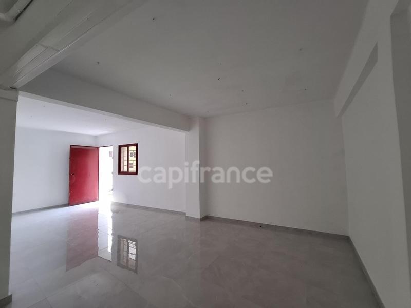 Local commercial - 60 m² - 1 pièce