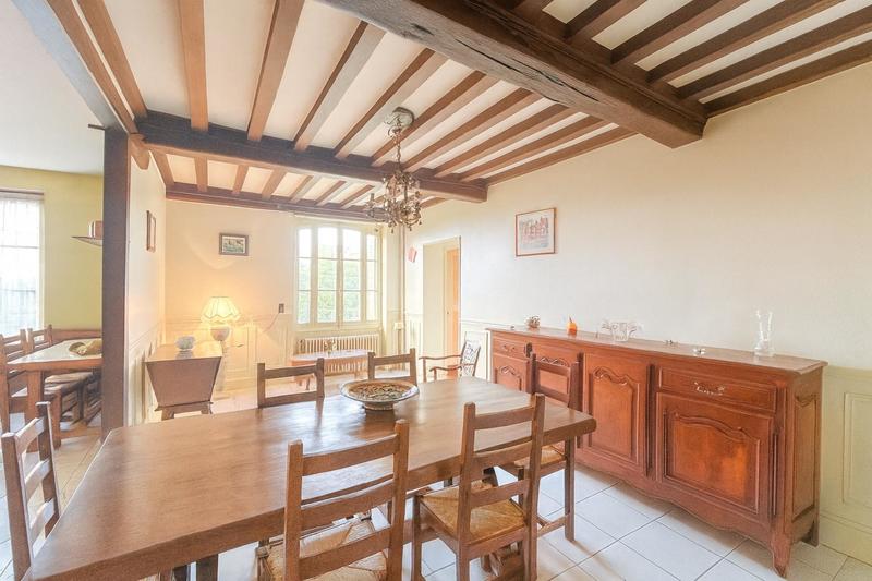 Maison - 152 m² - 7 pièces