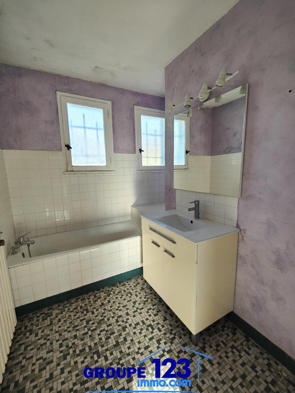 Maison - 84 m² - 4 pièces