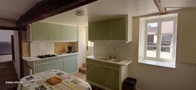 Maison traditionnelle - 122 m² - 7 pièces