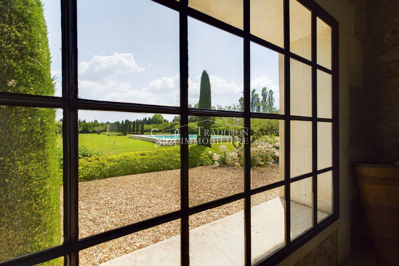 Maison - 400 m² - 9 pièces