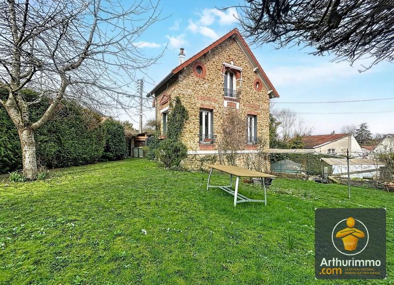 Maison - 92 m² - 5 pièces