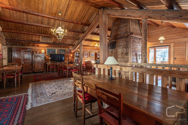 Châlet - 225 m² - 7 pièces