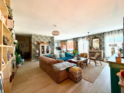 Appartement - 100 m² - 4 pièces