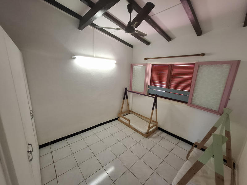 Maison - 120 m² - 9 pièces