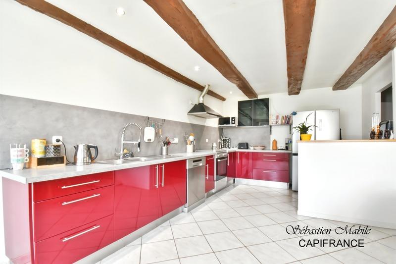 Maison - 151 m² - 6 pièces