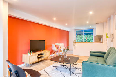 Studio - 25 m² - 1 pièce