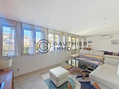 Appartement - 106 m² - 4 pièces