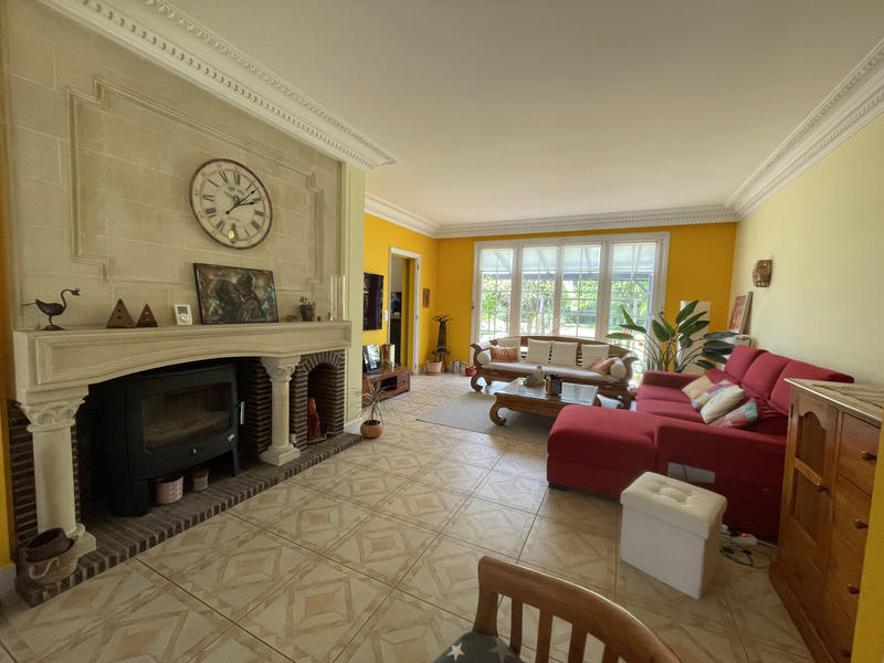 Maison - 226 m² - 9 pièces