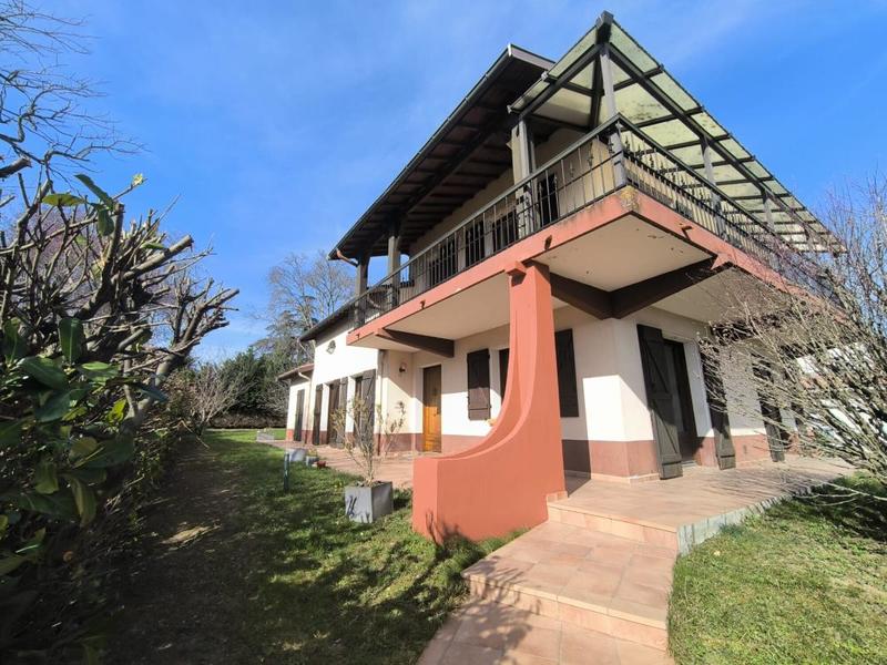 Maison - 175 m² - 5 pièces