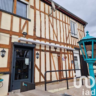 Maison de village - 300 m² - 13 pièces