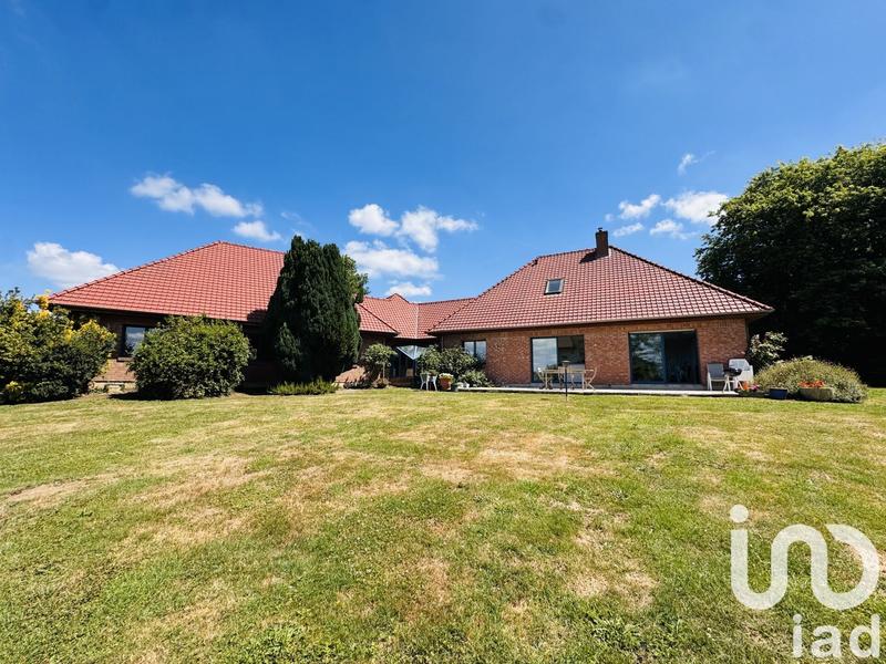 Maison - 280 m² - 9 pièces