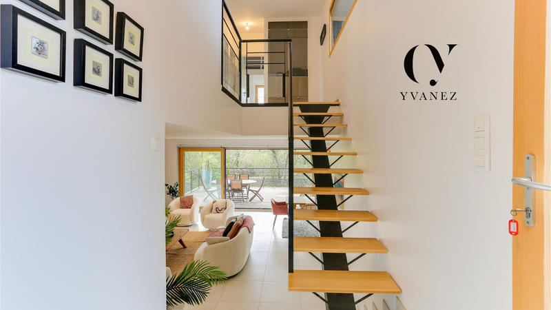 Maison - 166 m² - 7 pièces