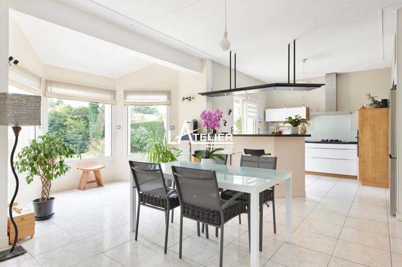 Maison - 162 m² - 5 pièces