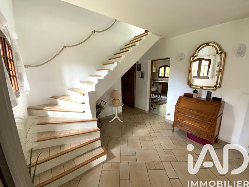 Maison - 265 m² - 9 pièces