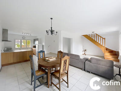 Maison traditionnelle - 118 m² - 5 pièces