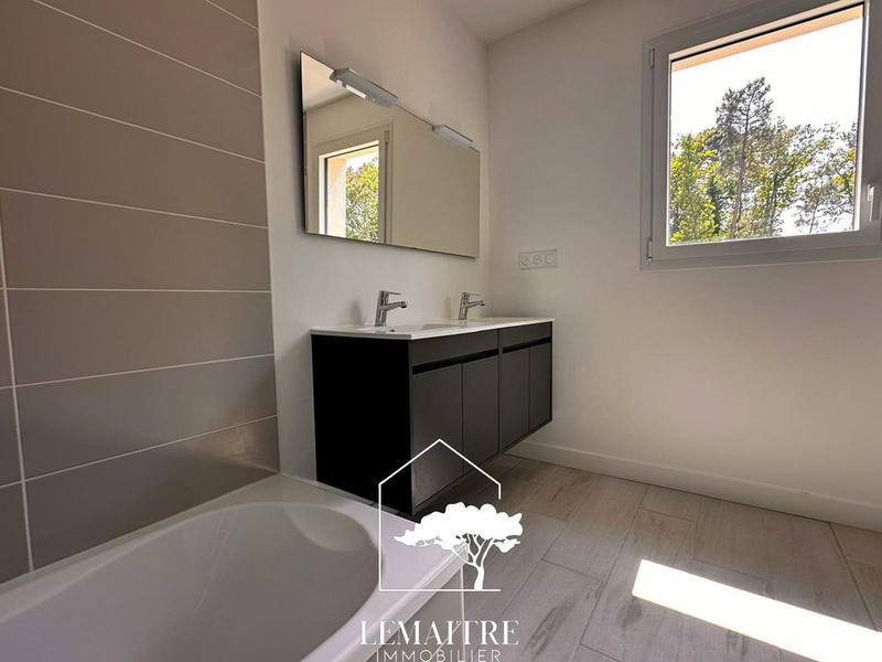 Maison - 143 m² - 5 pièces