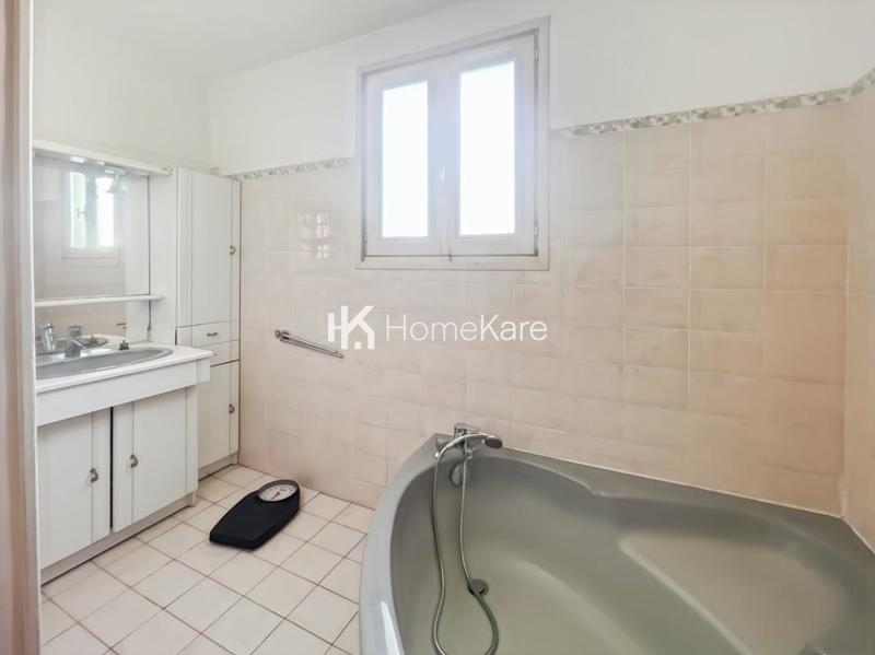 Maison - 190 m² - 5 pièces