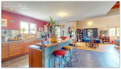 Villa - 160 m² - 6 pièces